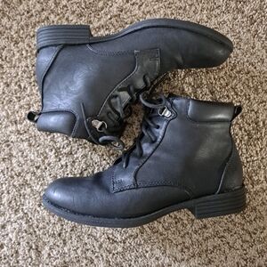 Women's I ❤️ Comfort Mary Black Ankle Boots Size 6 Medium